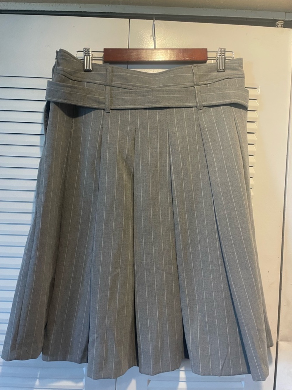 Scoop women midi pleated skirt with belt
Medium Heather Grey with pocket